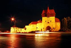 Zatec gate with walls