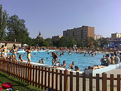 The town outdoor schwimming pool